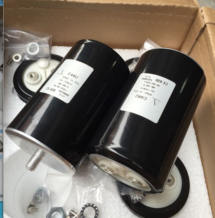 C44UQGT6420A8SX  399-6262-ND  KEMET 420UF  SCREW  Film Cap 1100V  Radial, Can  MKP C44U 10%